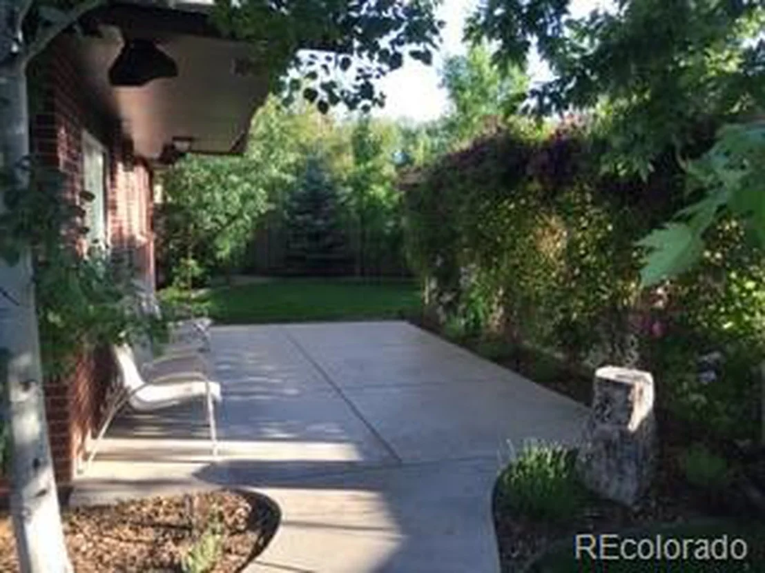 Photo of 890 30th St