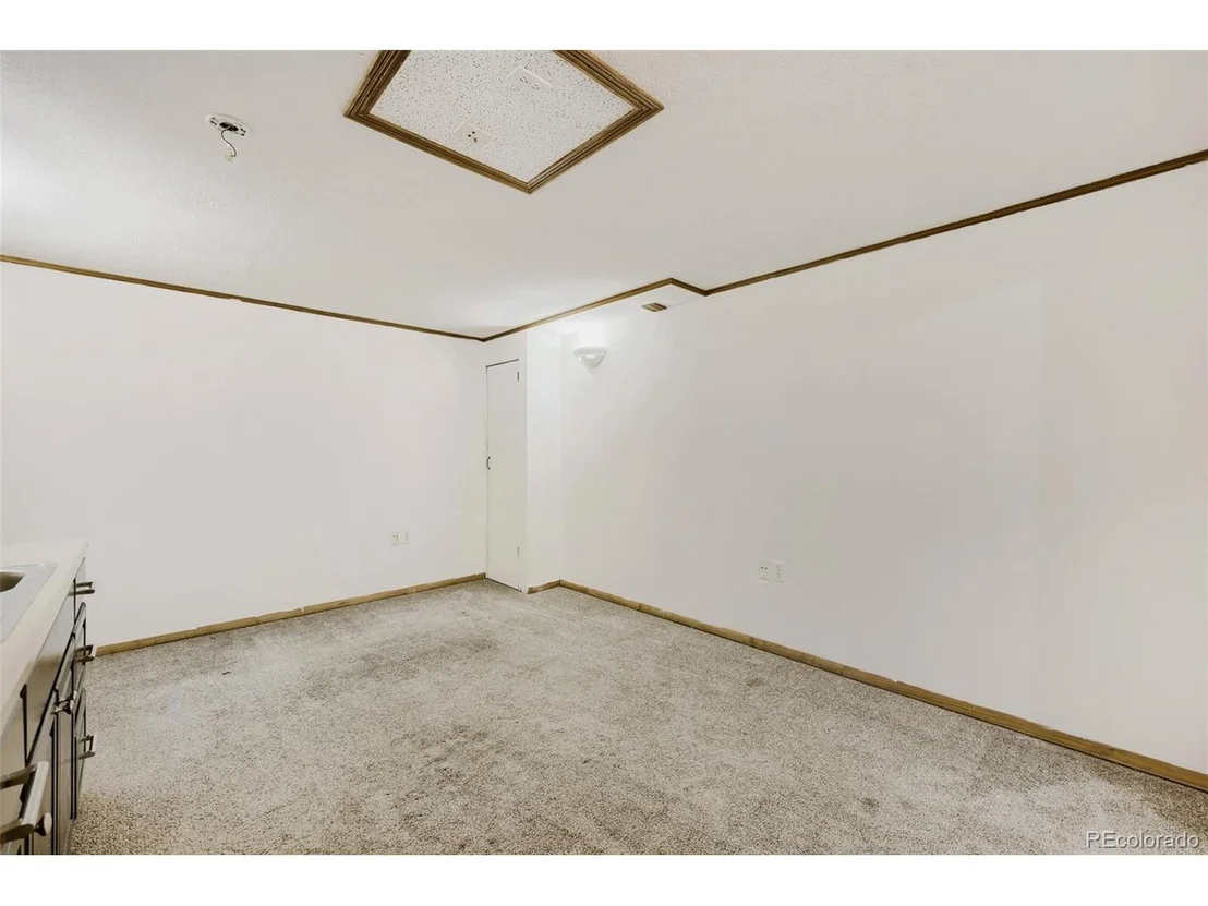 Photo of 445 Hickory Pl