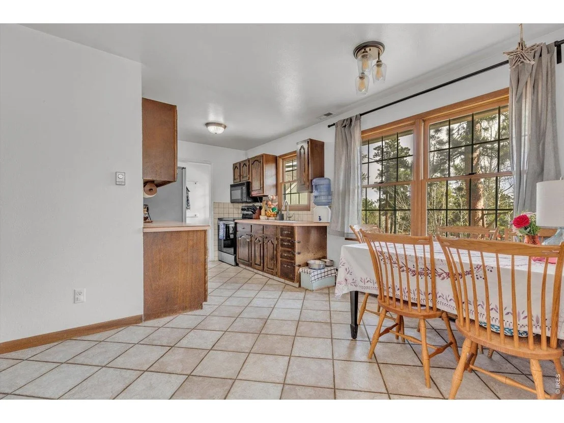 Photo of 81 Tilghman Rd