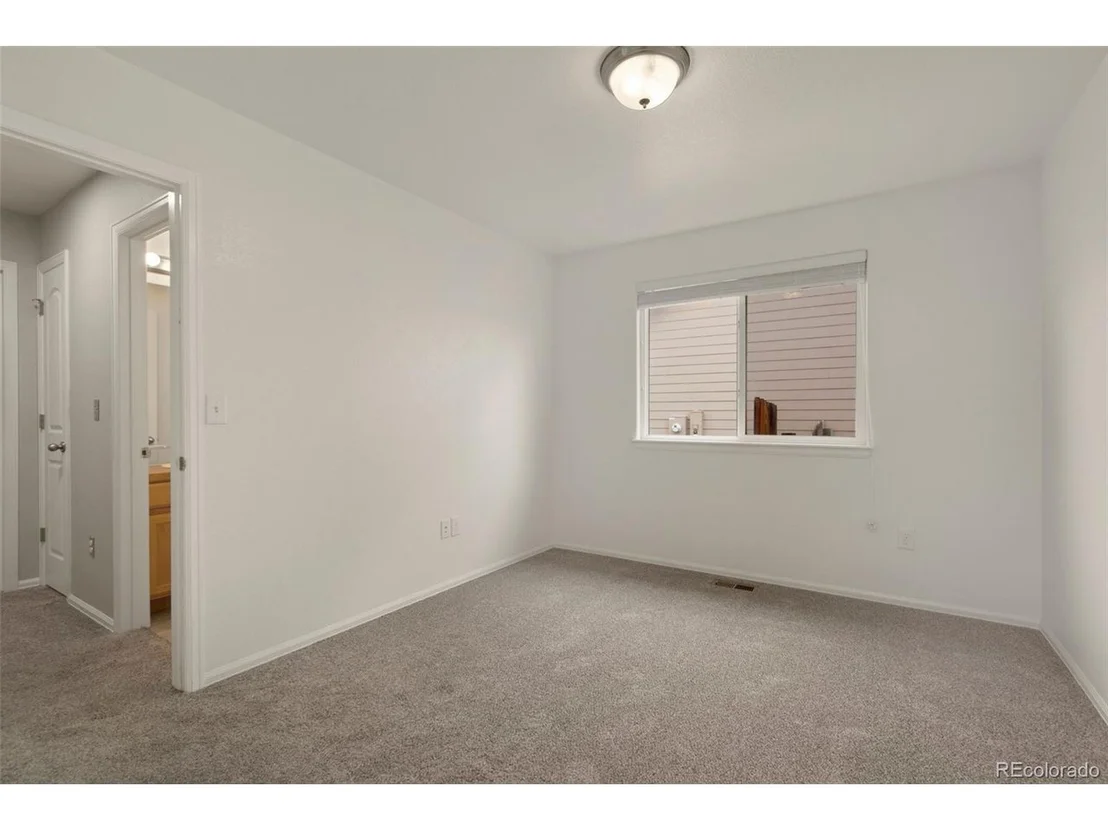 Photo of 2933 Alpine Ave