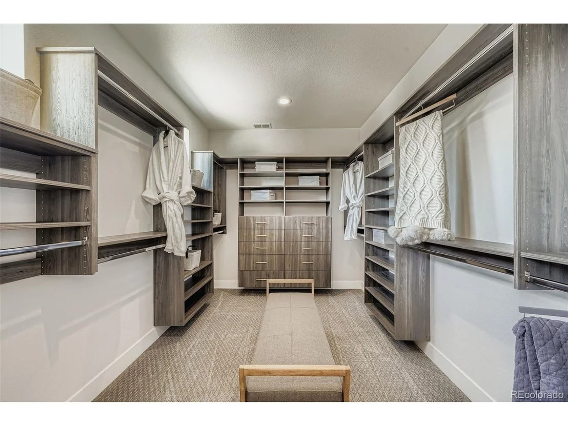 Photo of 720 Promenade Dr