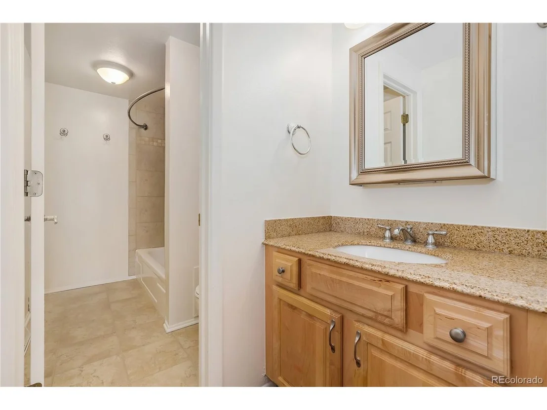 Photo of 8760 Independence Way