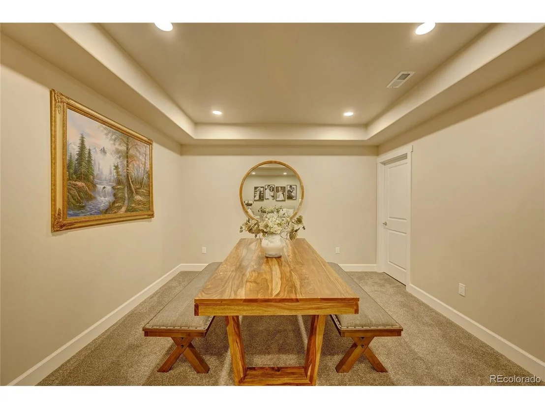 Photo of 8727 Holman Cir