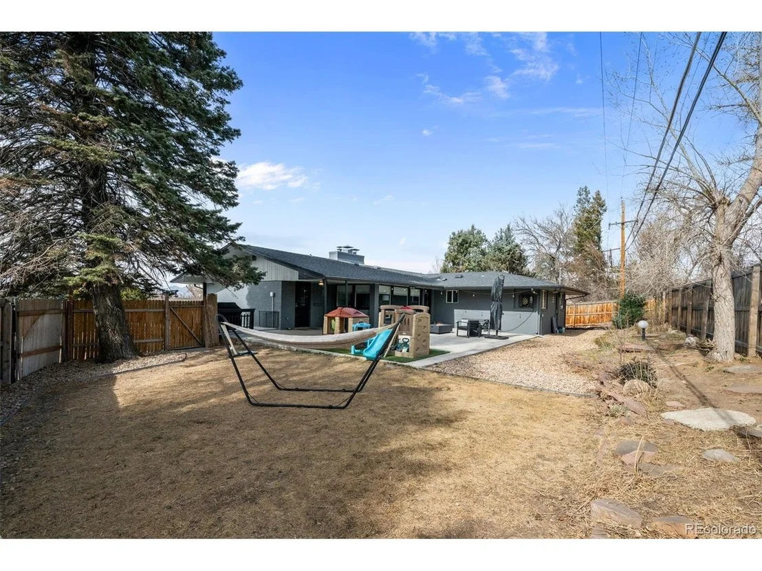 Photo of 8104 Turnpike Dr