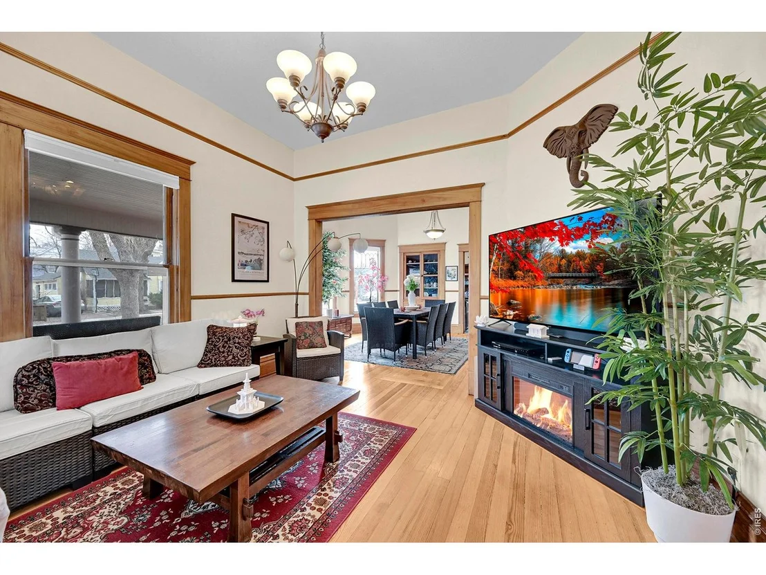 Photo of 1401 3rd Ave