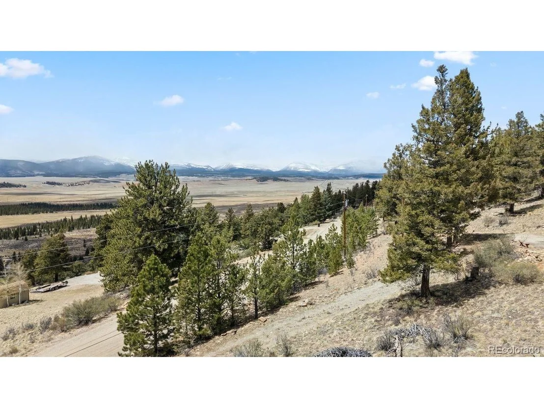 Photo of 2120 Bonell Dr