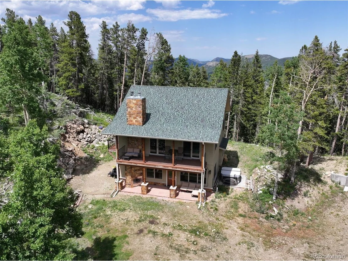 Photo of 1555 Three Peaks Rd