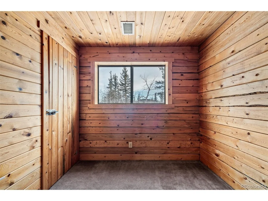 Photo of 225 Deadwood Dr