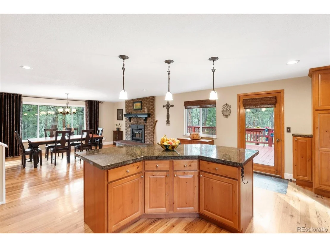 Photo of 6561 Valley Cir