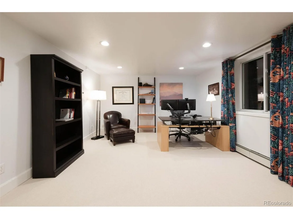 Photo of 600 Vine St