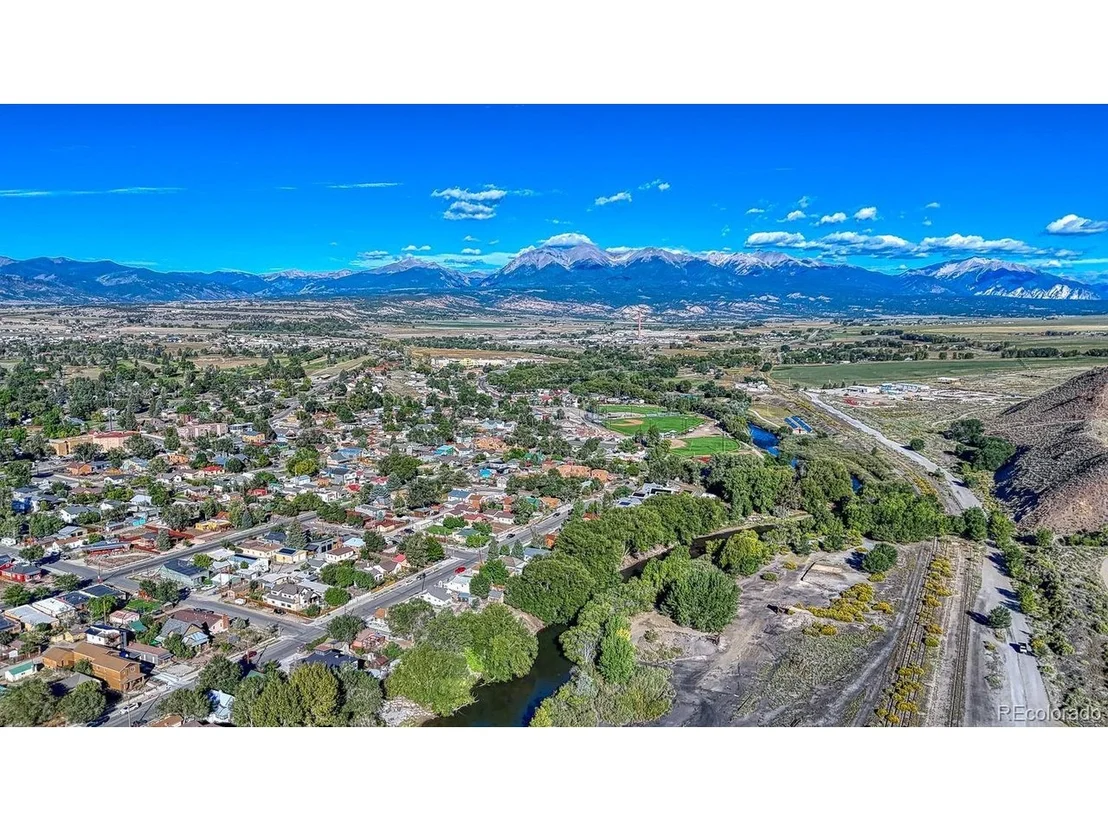 Photo of 7 Hillside Dr