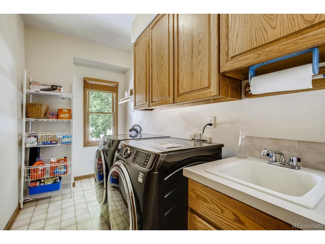 Photo of 2000 Emerald Dr