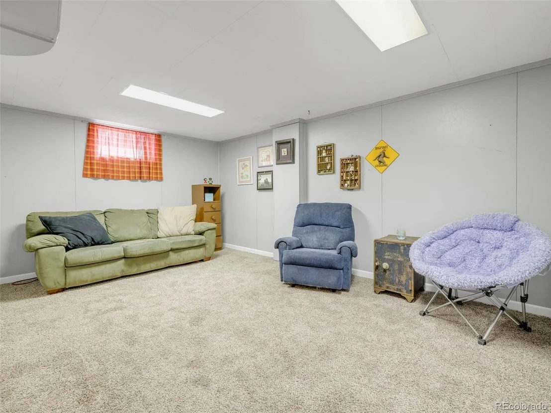 Photo of 8520 Franklin Dr