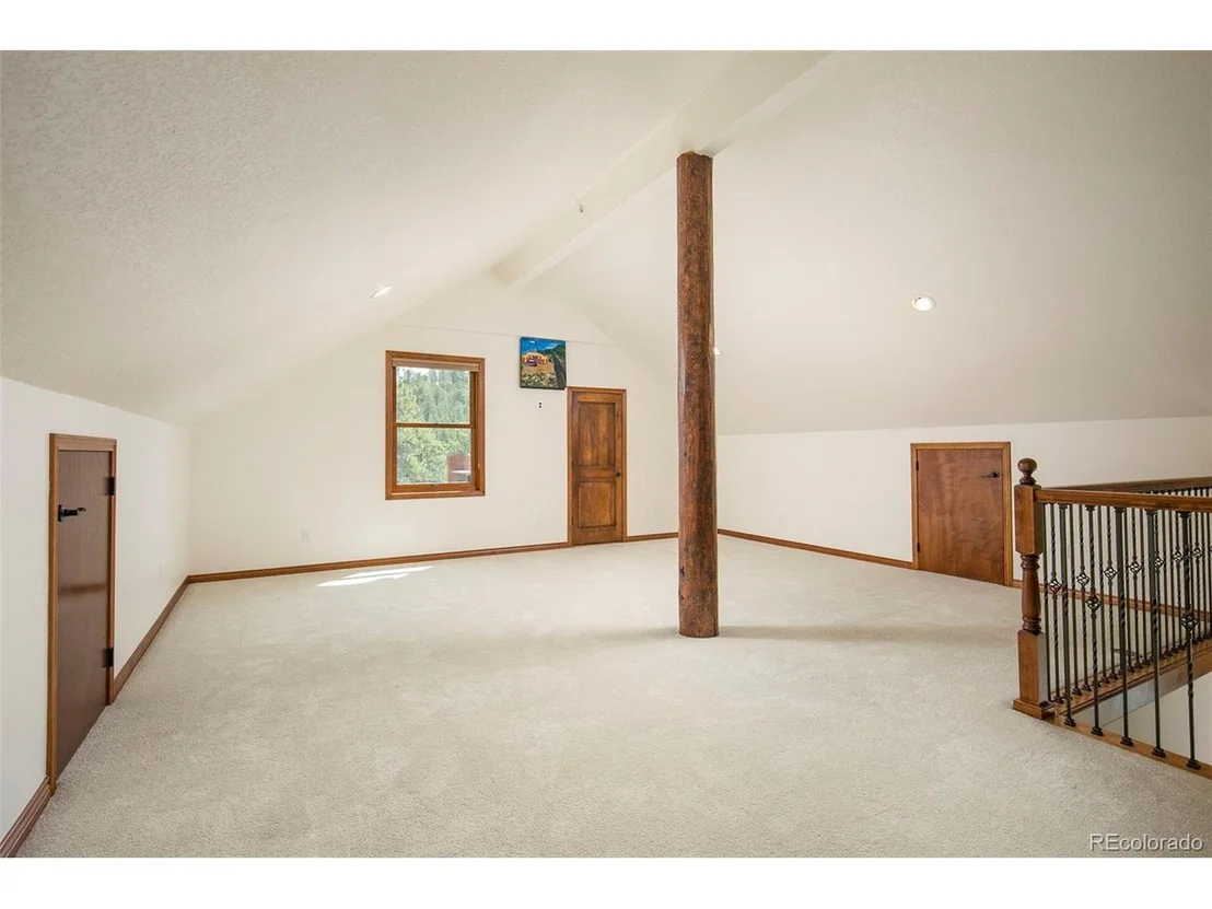 Photo of 25811 Rampart Ln
