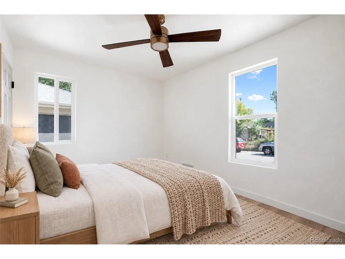 Photo of 4565 W Exposition Ave