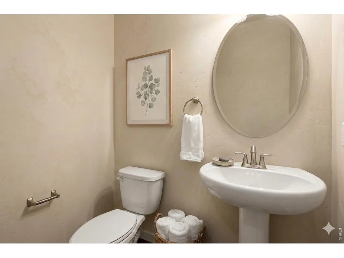 Photo of 1141 E Ibex Dr