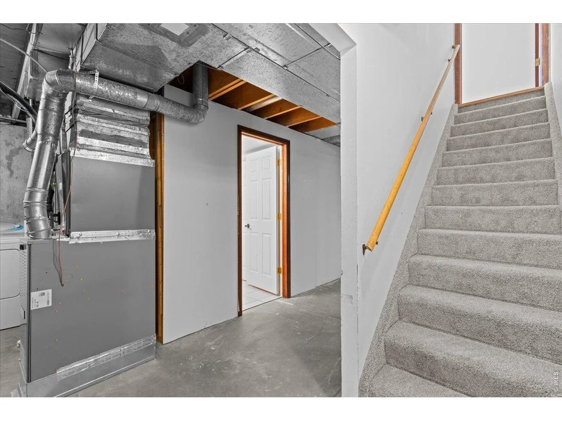 Photo of 102 7th St