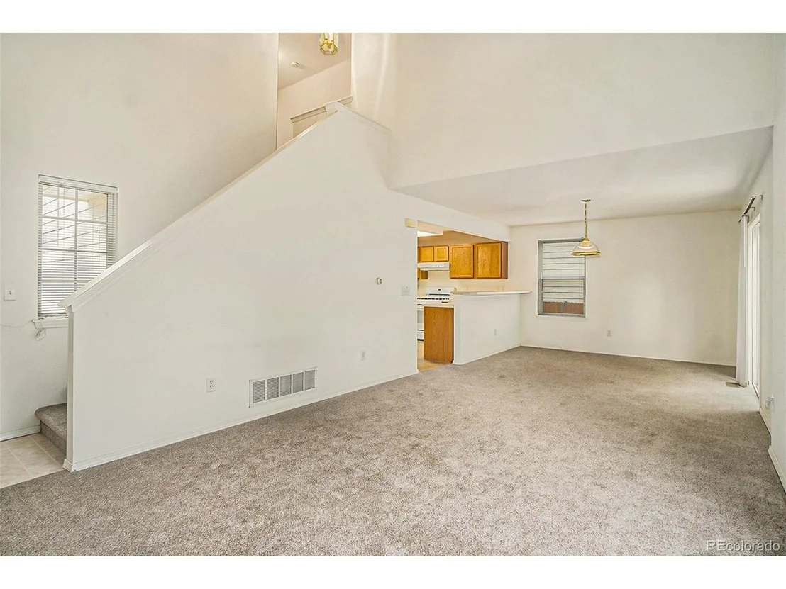Photo of 6520 Stagecoach Ave