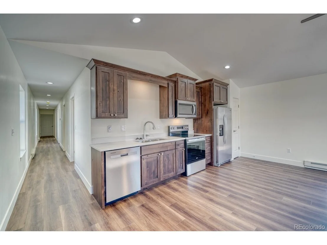 Photo of 10802 Willow Ave