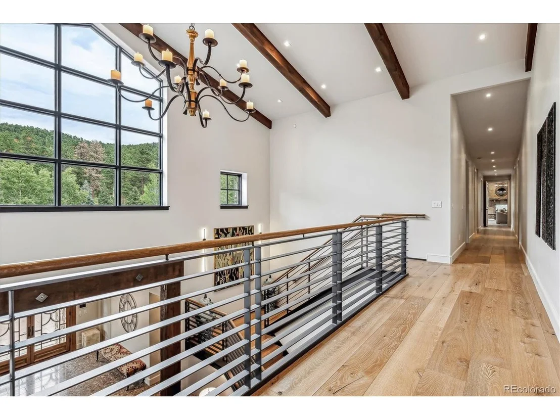Photo of 33114 Upper Bear Creek Rd