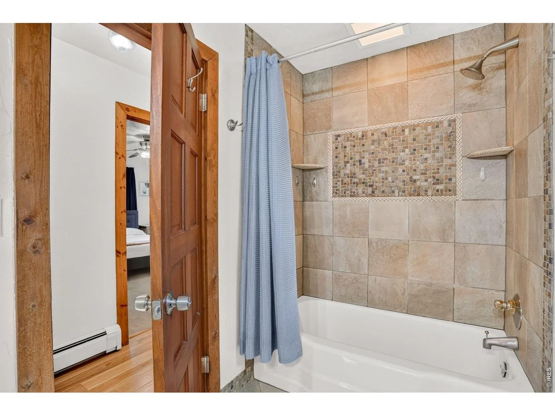 Photo of 104 E Dory Way