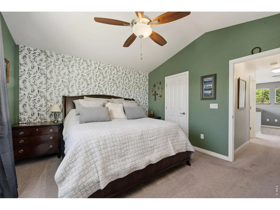 Photo of 405 Raymond Ct