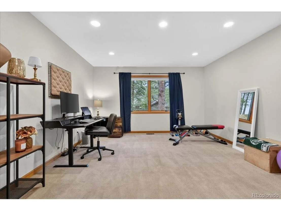 Photo of 2368 Bitterroot Ln