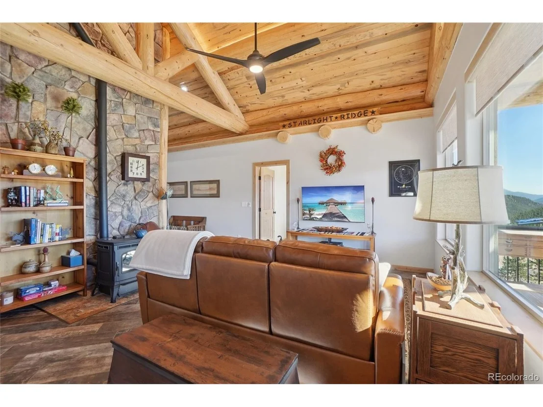 Photo of 884 Pine Hollow Road