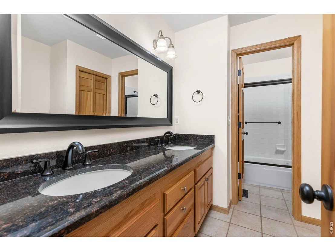 Photo of 428 Aspen Ln