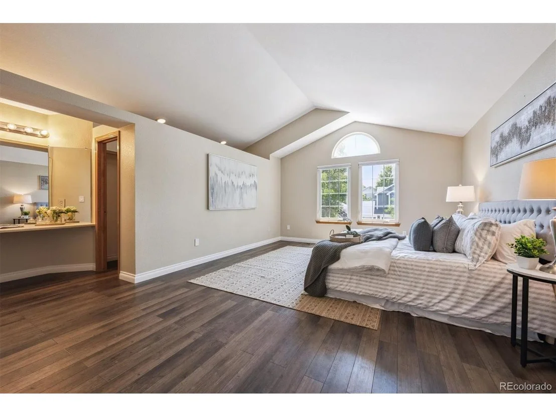 Photo of 6715 W 97th Cir
