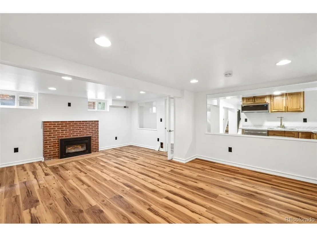 Photo of 1327 Monroe St