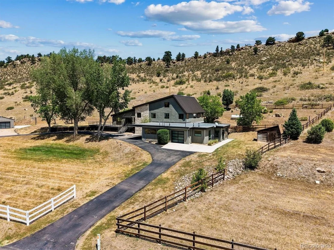 Photo of 5370 Pine Ridge Rd