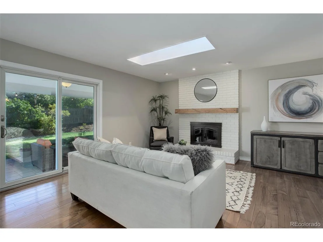 Photo of 8878 E Easter Ave