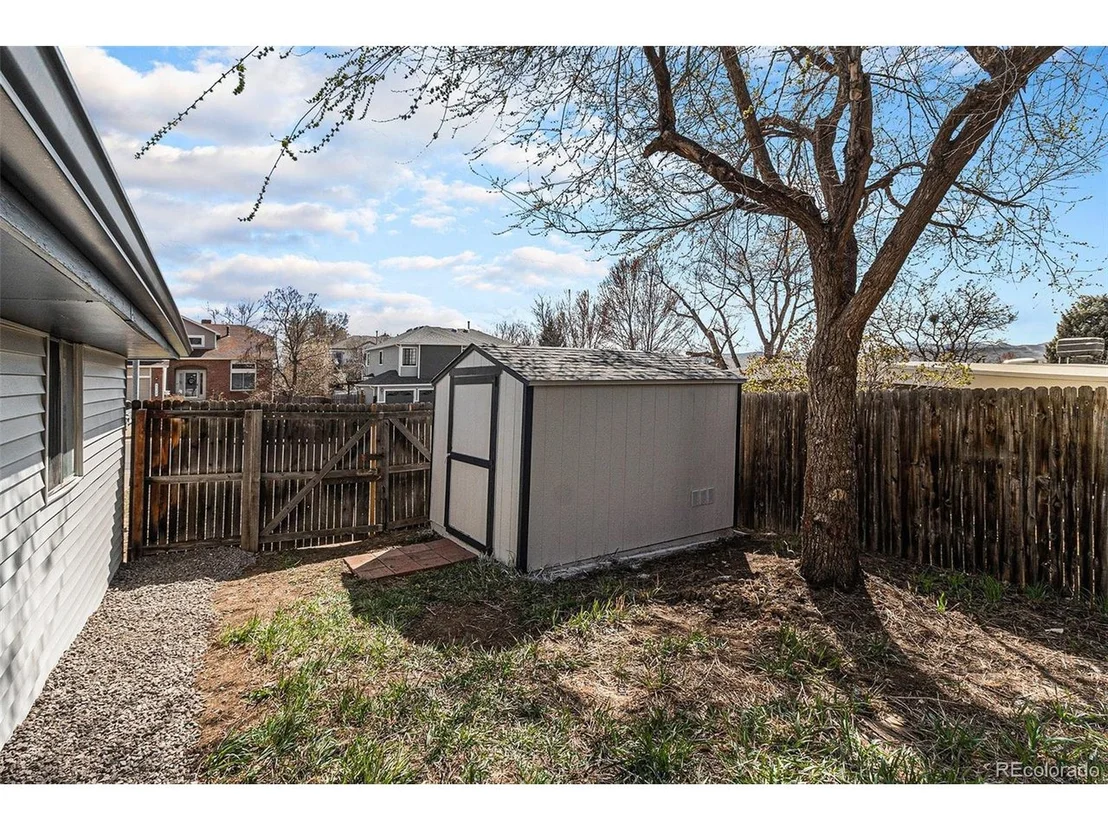 Photo of 6711 Field St