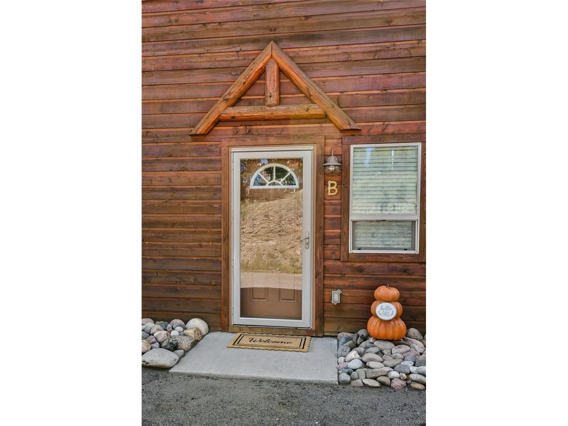 Photo of Unit B at 305 Virginia Rd