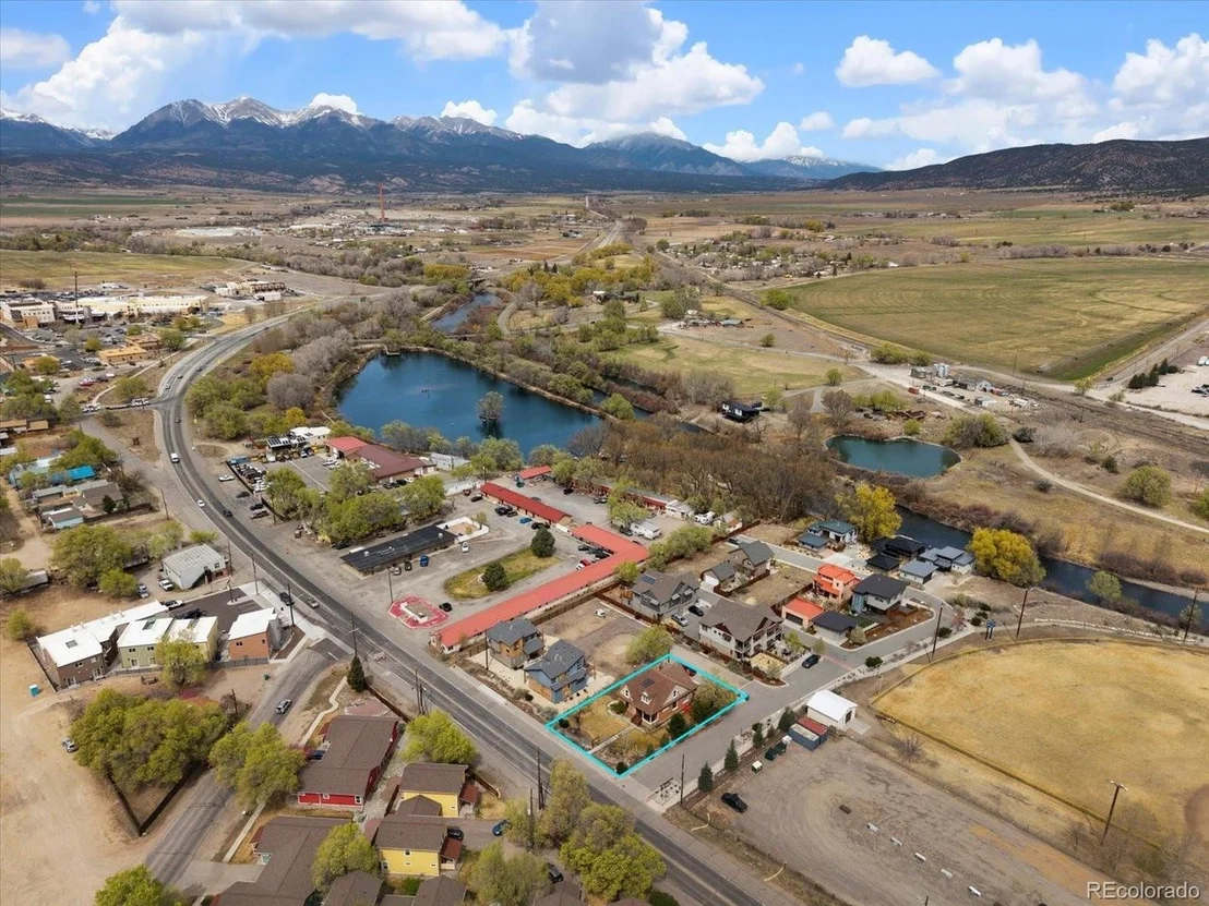 Photo of 225 W State Highway 291