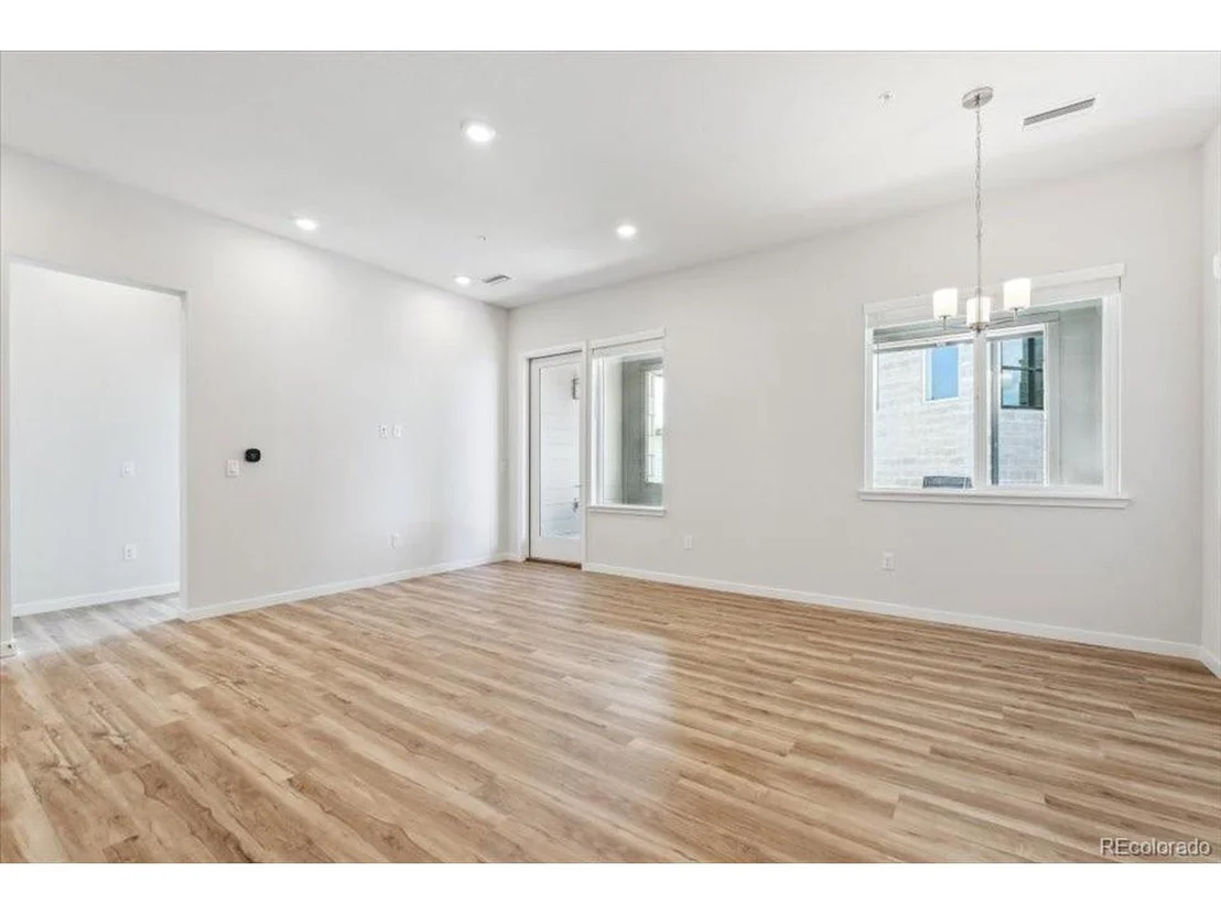 Photo of Unit 2106 at 485 Interlocken Blvd