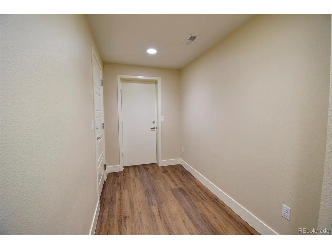 Photo of 9727 Dunning Cir
