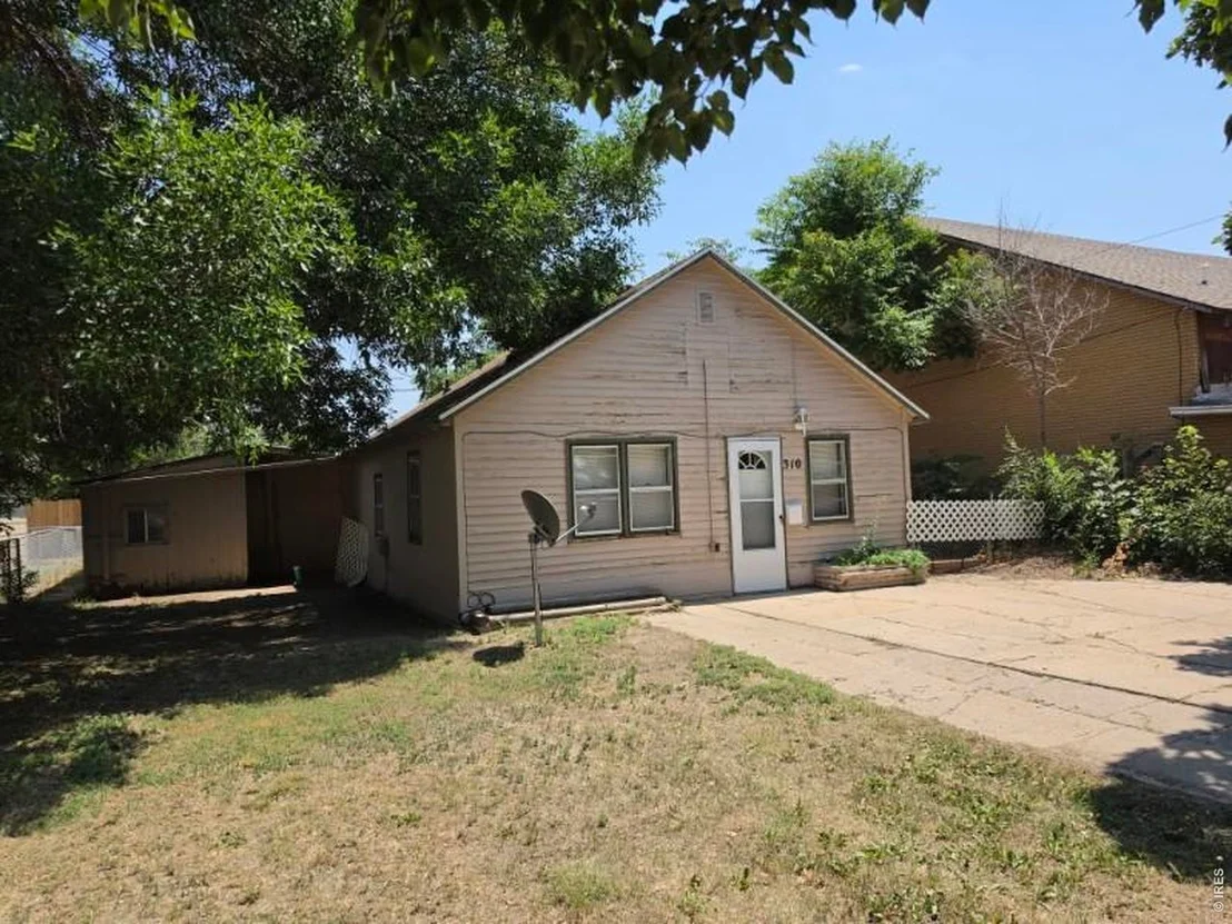 Photo of 310 N 8th Ave