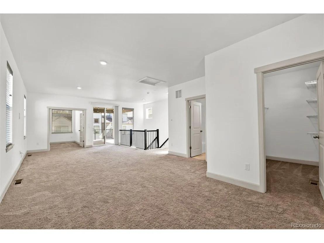 Photo of 5738 Urban Ctr
