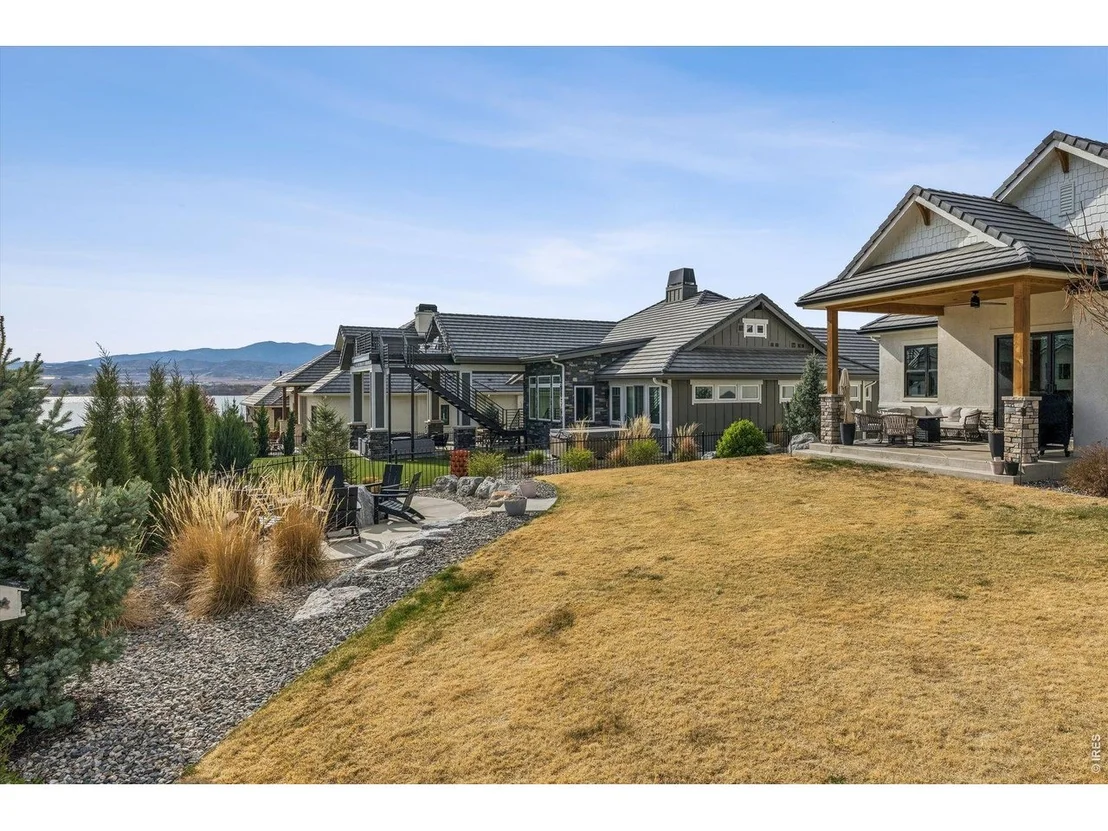 Photo of 2355 Sugarloaf Rd