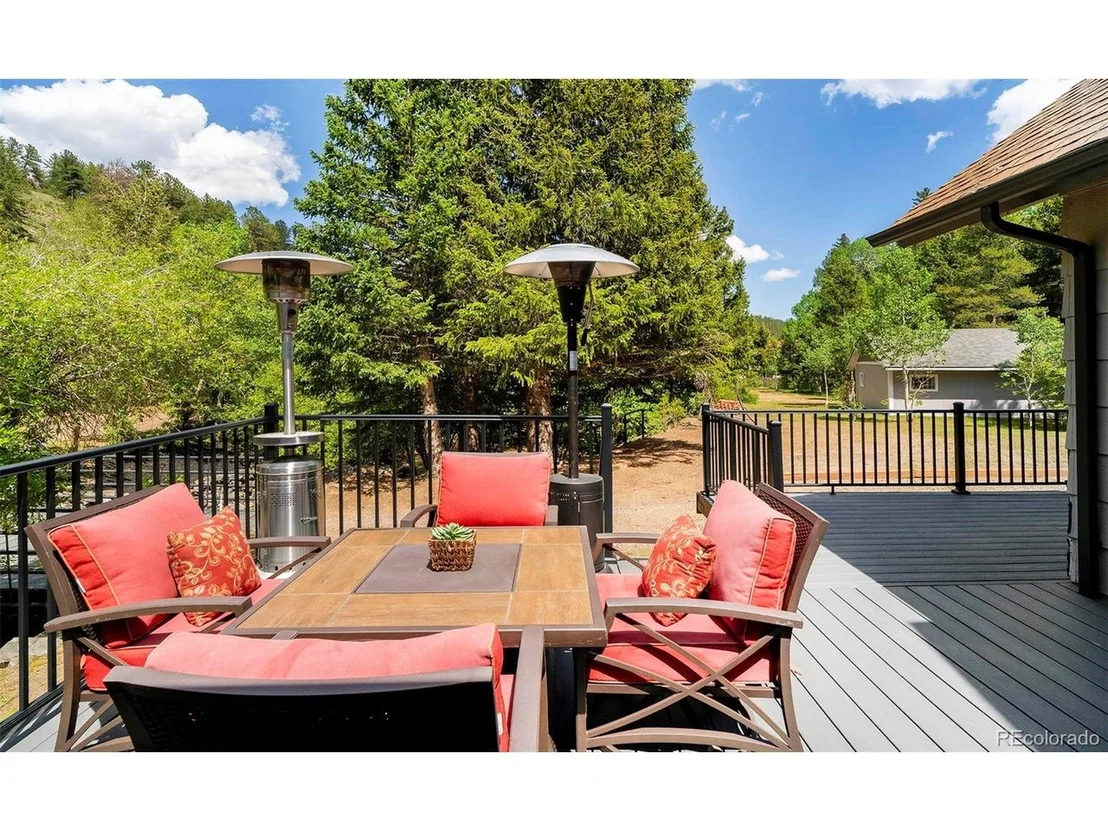 Photo of 1064 Apex Valley Rd