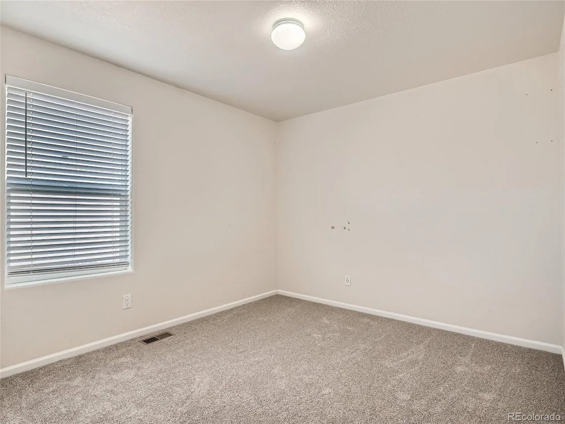 Photo of 47361 Lily Ave