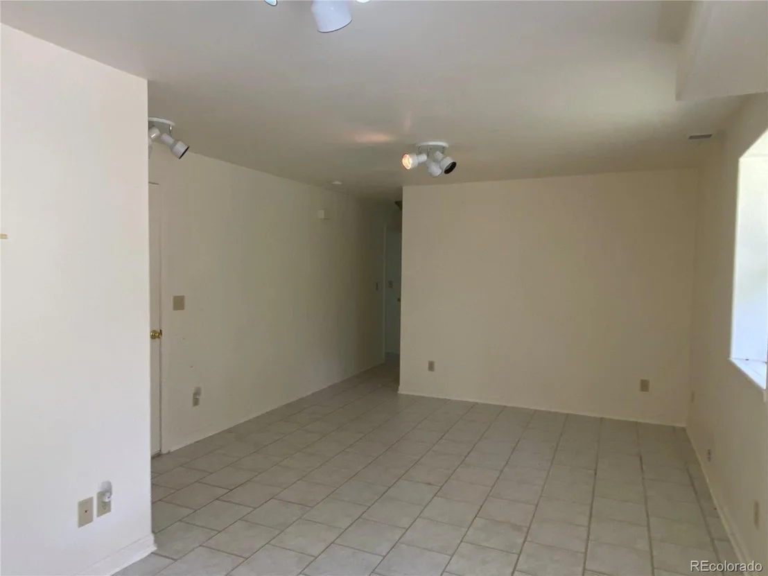 Photo of 1110 Main St