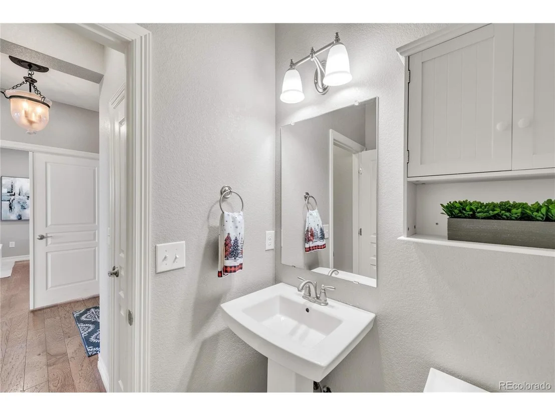 Photo of 16554 Prospect Ln