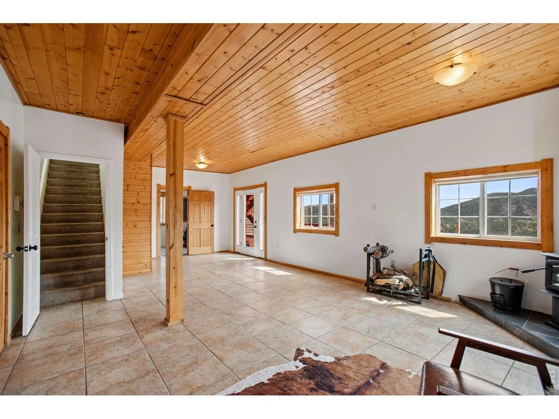 Photo of 11150 Circle Dr