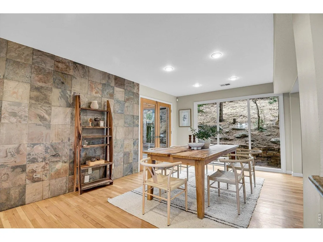 Photo of 28 Pine Brook Rd