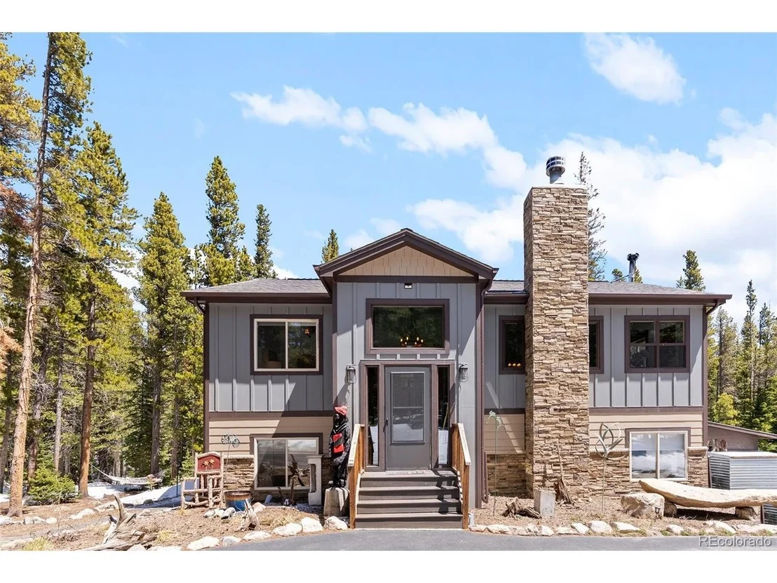 Photo of 400 Upper Forest Rd