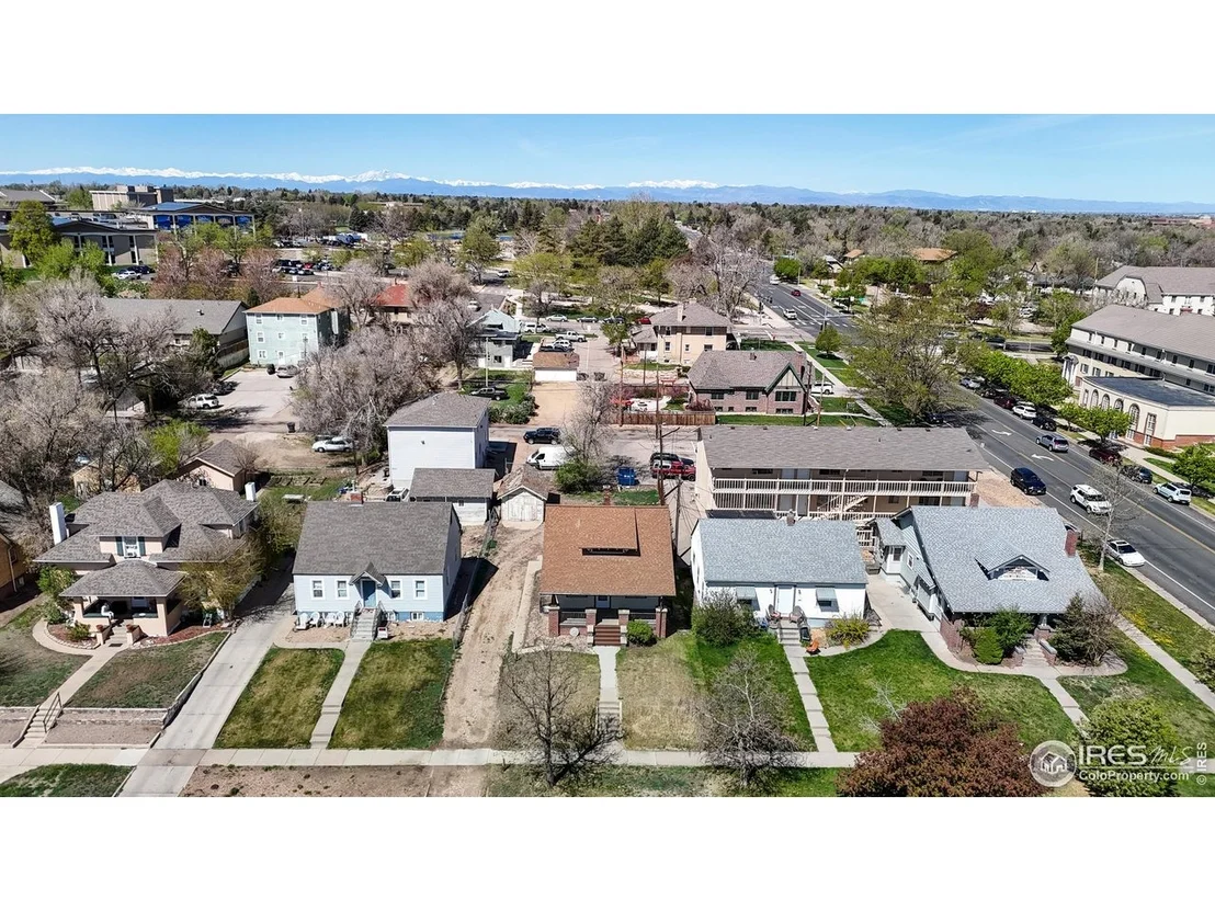 Photo of 2009 9th Ave