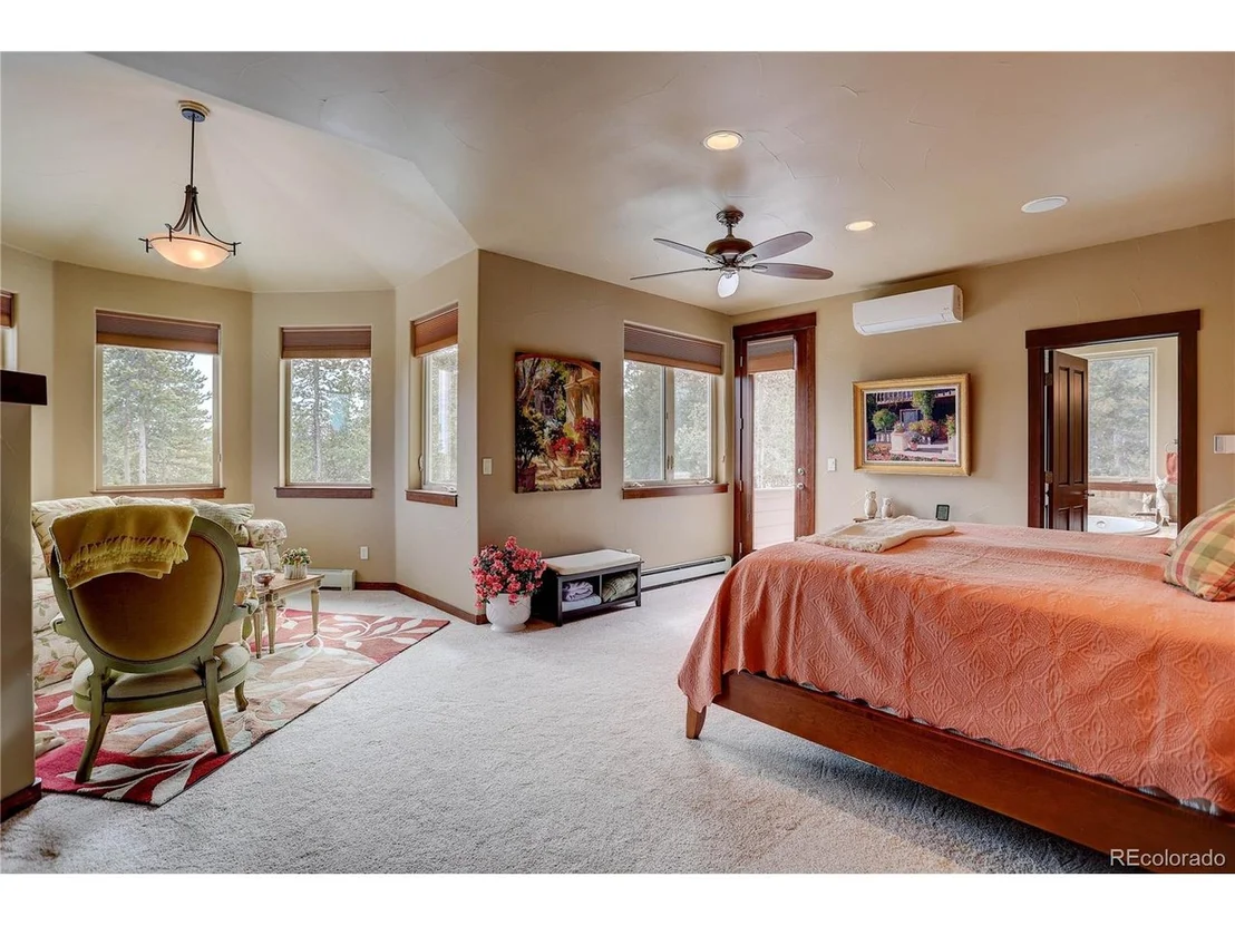 Photo of 11391 Belle Meade Dr